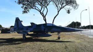 Avião da FAB que caiu em Parnamirim foi adquirido em 1973; conheça o modelo
