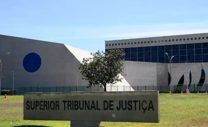 STJ autoriza que mãe coloque filho para adoção sem consentimento do pai