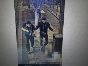 Oito pessoas morreram em ataque terrorista nesta tarde, segundo o governo de Israel