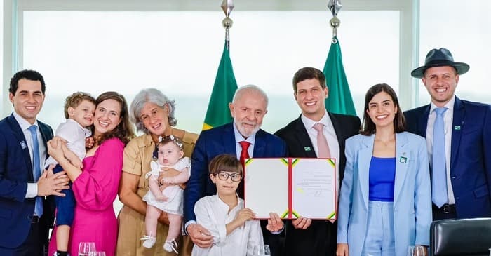 Lula reconhece Eduardo Campos como herói da Pátria