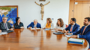 Lula sanciona lei que aumenta pena de feminicídio para até 40 anos; pena mínima é de 20 anos