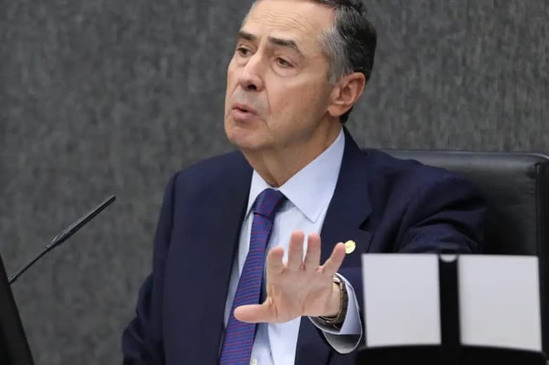 Barroso reage a pacote do Congresso contra STF e critica interesses políticos