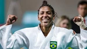 Rafaela Silva estuda mudança de categoria no judô para novo ciclo olímpico