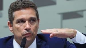 PEC da escala 6 X 1 vai contra a modernidade do trabalho, diz BC