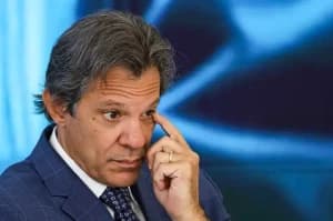 Haddad diz que governo tenta incluir um ministério em esforço de corte