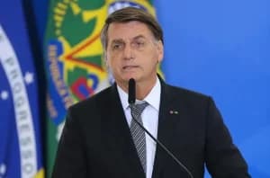 Bolsonaro espera convite de Trump para participar de posse nos EUA