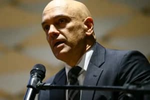Moraes avisa ao Exército que vai decidir sobre visitas dos militares presos na operação Contragolpe