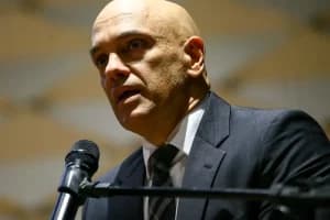 FEZ O PIX: Alexandre de Moraes doa para campanha de quitação da Arena Corinthians