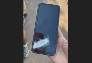 Celular em bolso salva homem de levar tiro no interior do Paraná