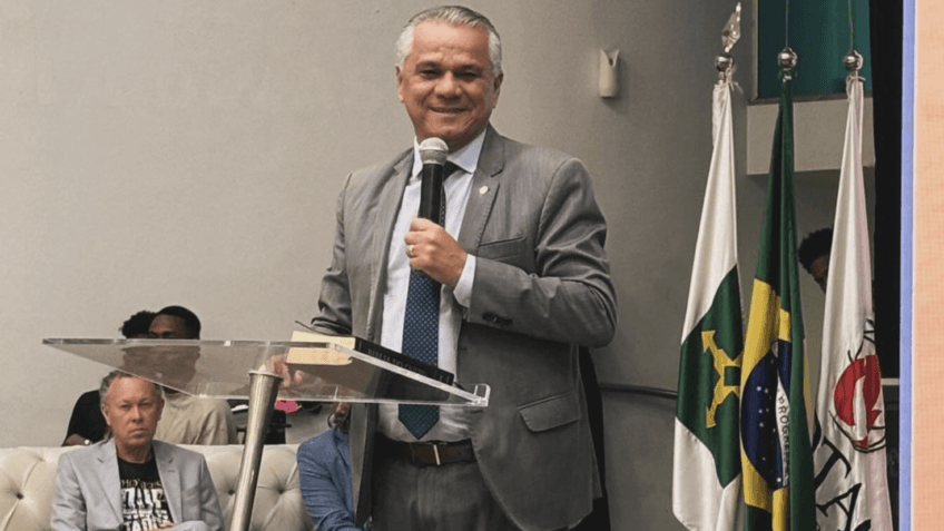 Deputado diz que escola fez “ritual de magia” em aula sobre África