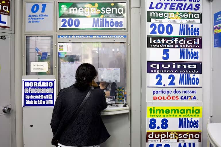Mega-Sena pode pagar neste sábado R$ 200 milhões, o 6º maior prêmio da história