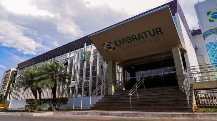 TCU e MPF analisam denúncia de funcionários fantasmas que ganham até R$ 38,5 mil na Embratur