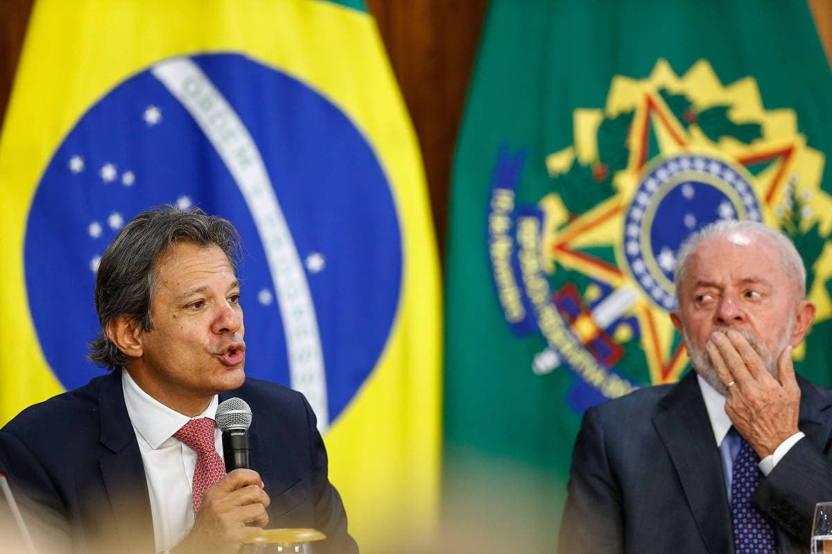 ANÁLISE : Pacote de cortes gera desgaste para consertar problemas que o próprio Governo Lula semeou