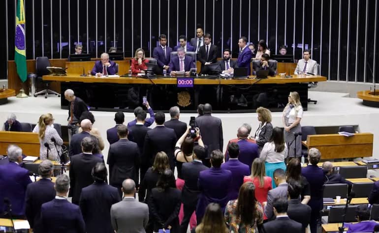 Câmara acelera tramitação de reciprocidade econômica após polêmica com Carrefour