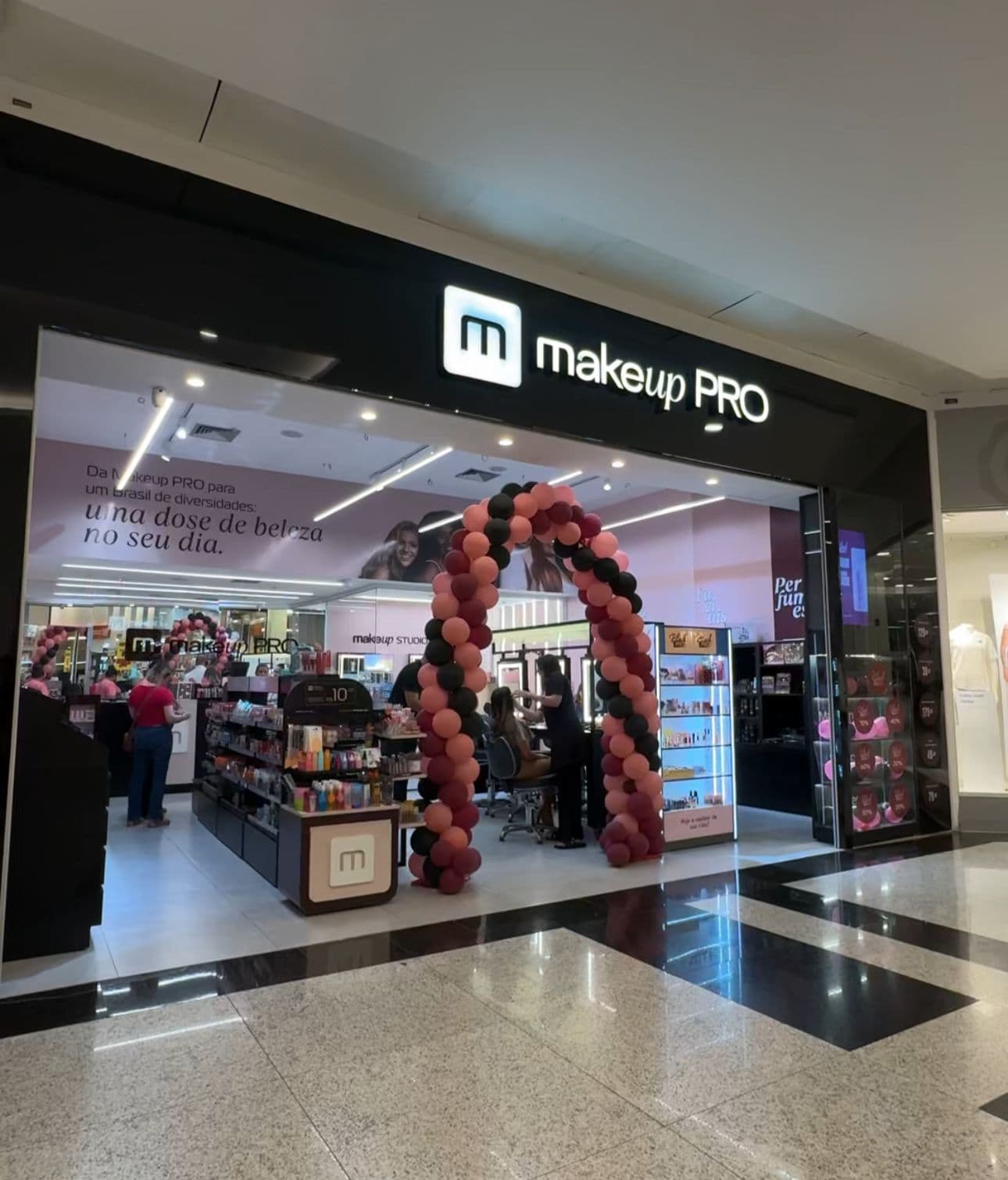 Loja de Maquiagem Anuncia Preços Chocantes a Partir de R$1,99!
