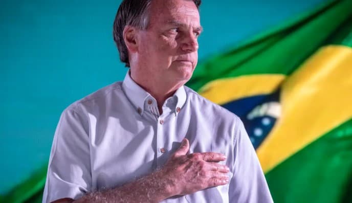 ‘Discutir um plano para matar alguém, isso nunca aconteceu. Jamais compactuaria com qualquer plano para dar um golpe’, diz Bolsonaro