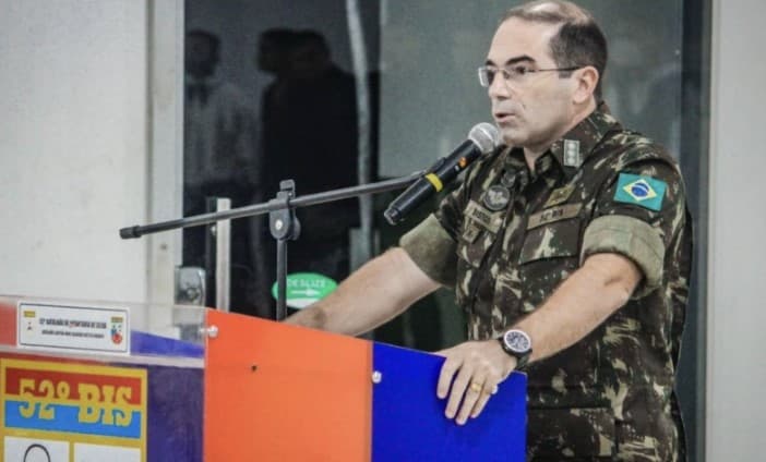 Coronel indiciado pela PF por tentativa de golpe foi condecorado por Lula em 2023