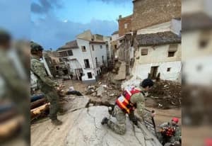 Sobe para 205 número de mortes na maior enchente do século na Espanha