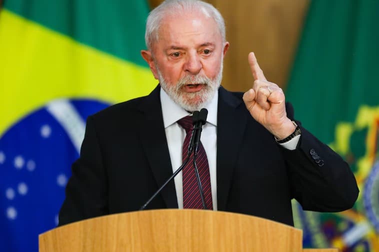 Lula deve limitar aumento do salário mínimo e anunciar pacote de corte de gastos só depois do G-20