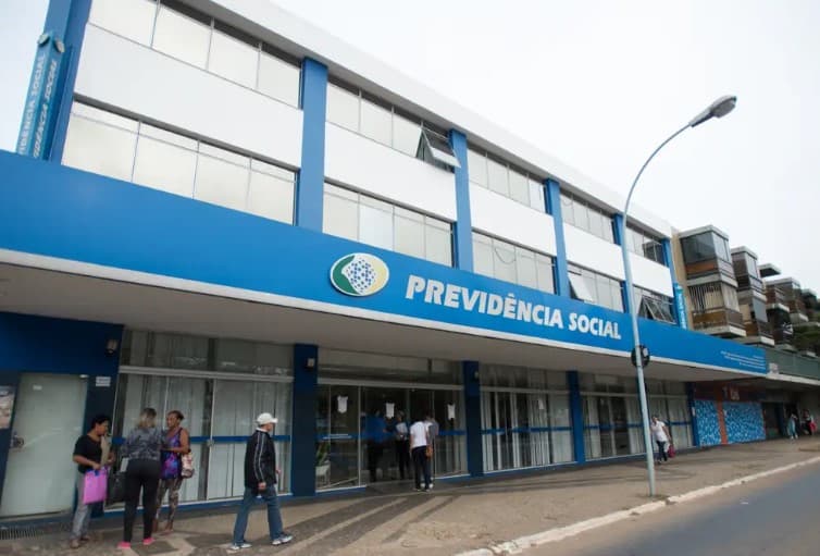 Rombo da Previdência cresce quase R$ 17 bilhões e já supera prejuízo do ano passado