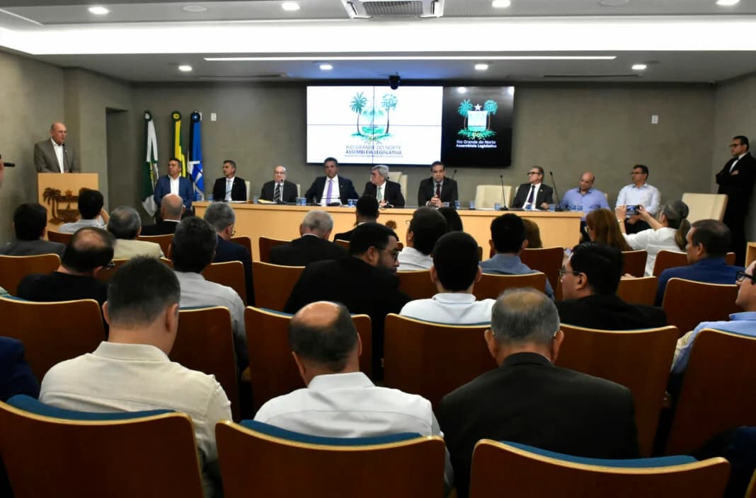 Governo pode ter R$ 9,6 bi a mais sem alta do ICMS