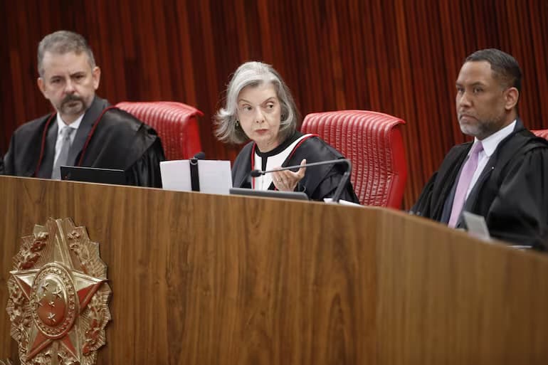 TSE estuda medidas para diminuir abstenção e pode dificultar justificativa de ausência