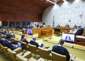 Aprovado PL que garante carro oficial e segurança a ex-governadores