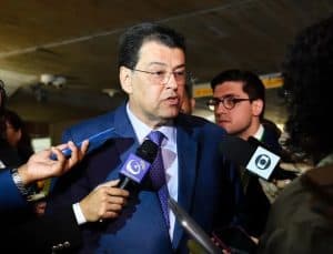 Relator diz que incluiu imposto para armas por “convicção pessoal”