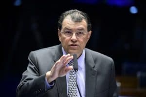 Tributária: relator inclui remédios para diabetes em rol de isentos