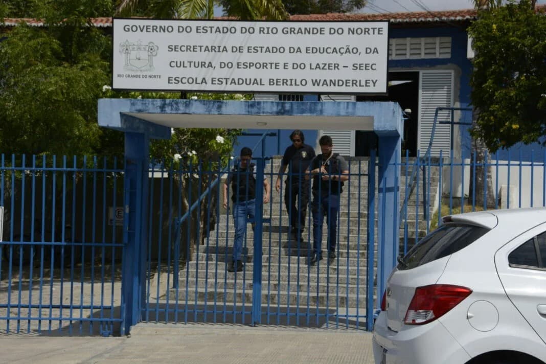 Aluna que atirou contra colega em escola de Natal passará por audiência de custódia
