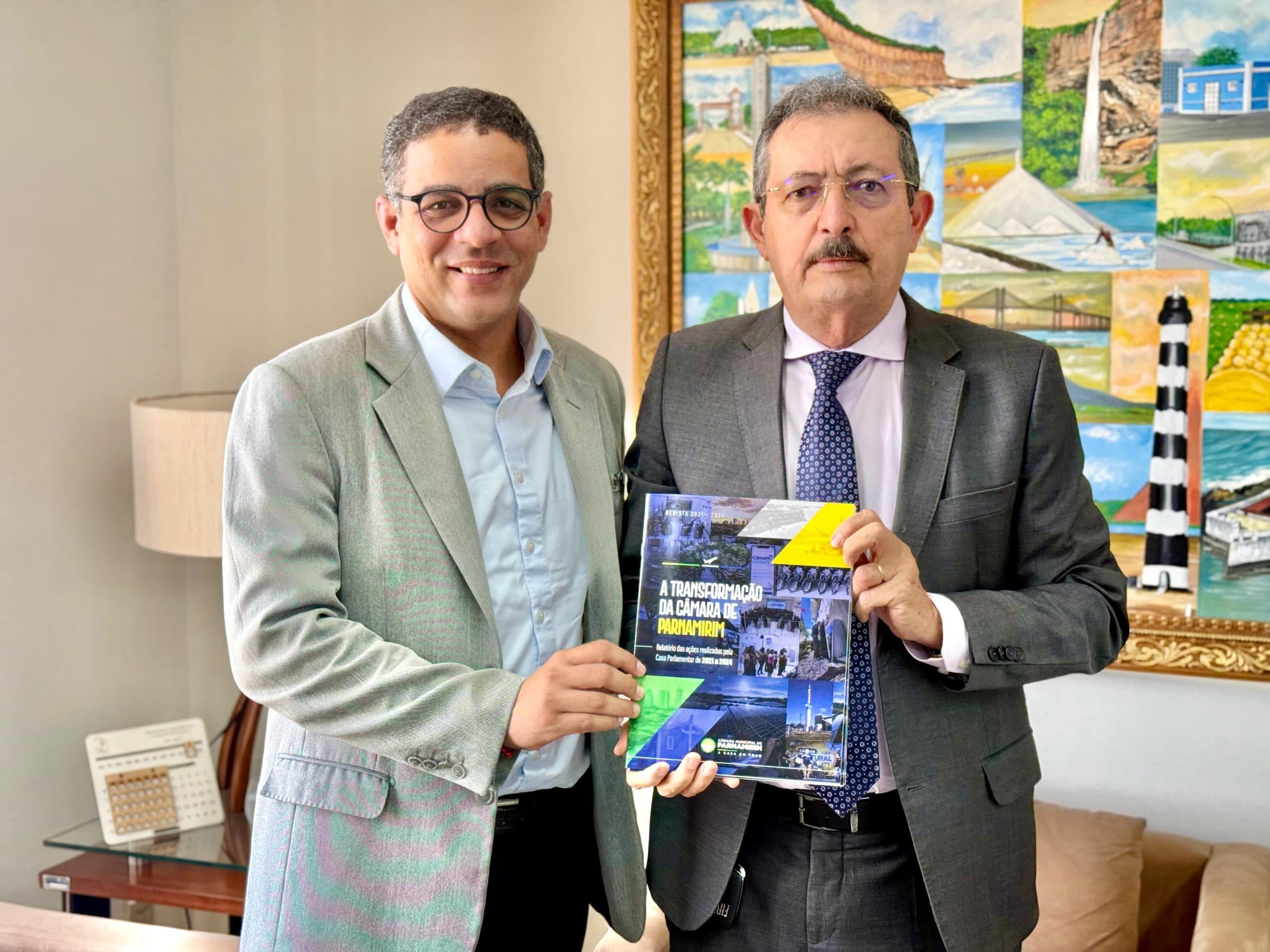 Wolney França apresenta relatório de gestão ao Presidente do TCE-RN, Gilberto Jales