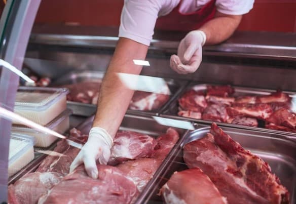 Inflação sobe 0,39% em novembro puxada pela alimentação. Carne é vilã