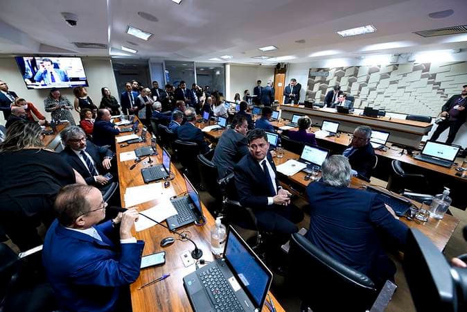 CCJ do Senado aprova projeto de lei que impede progressão de pena para quem comete estupro, homicídio ou outros crimes hediondos