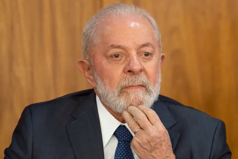 DATAFOLHA: Lula é aprovado por 35% e reprovado por 34% após 2 anos de seu 3º mandato
