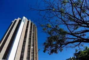 Caixa eleva de 1 a 2 pontos percentuais juros para compra de imóveis