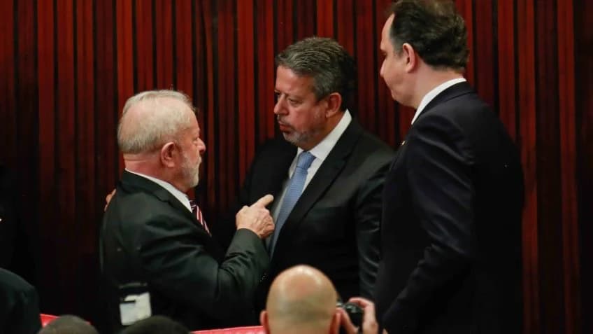 Com poder centralizado, articulação com Congresso depende de Lula