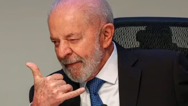 Lula reúne ministros para debater decisão da Meta e regulação das redes nesta sexta