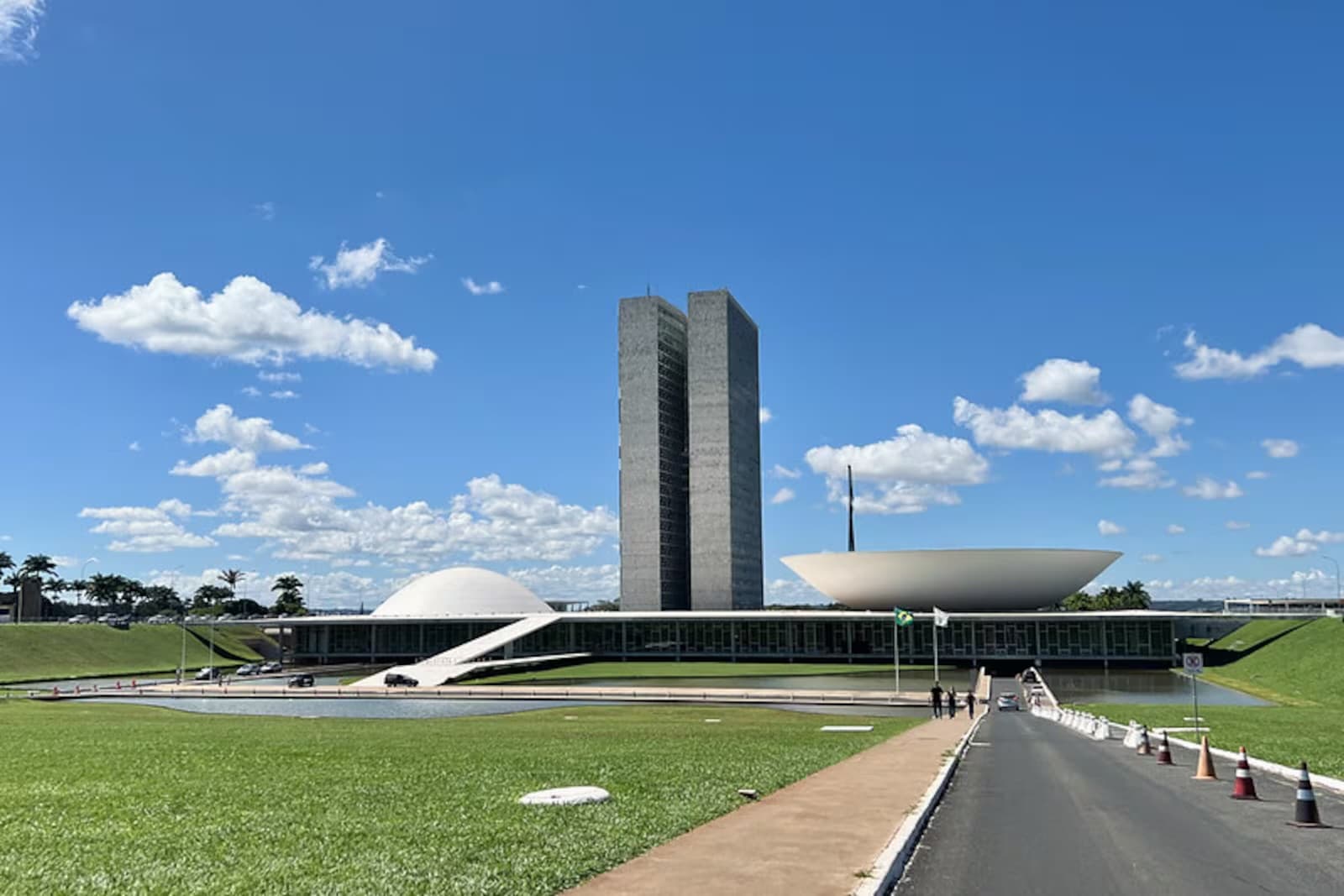 Após recesso, Câmara e Senado voltam nesta semana com eleição de novos presidentes
