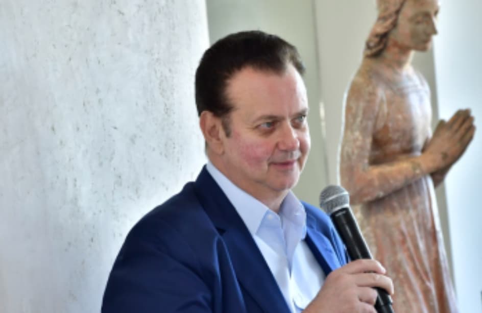 Presidente do PSD vê Haddad como ministro fraco e diz que hoje Lula perderia reeleição