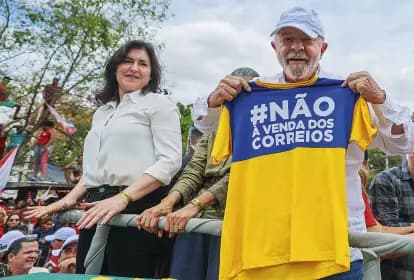 Presidente dos Correios é cobrado por Lula sobre rombo bilionário