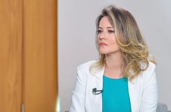 Policial civil acusado de ameaçar a jornalista Natuza Nery é afastado de suas funções