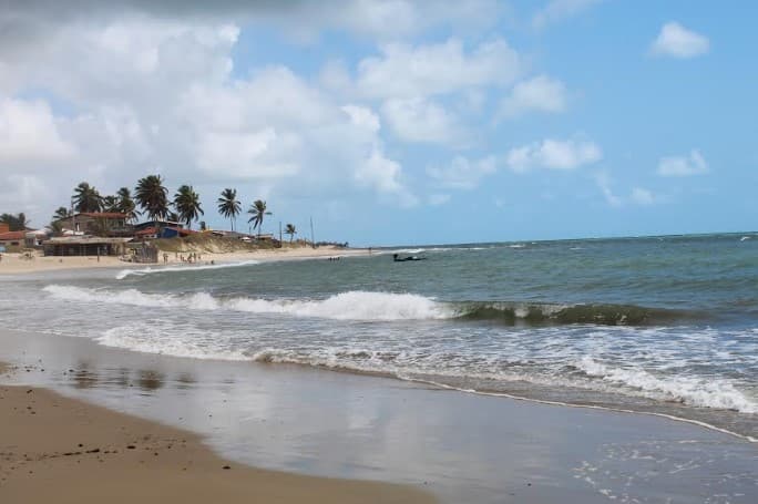 Todas as praias do monitoradas do RN estão próprias para banho, aponta boletim do Idema