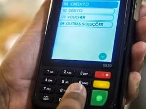 Receita amplia fiscalização e passa a receber dados de cartão de crédito e Pix