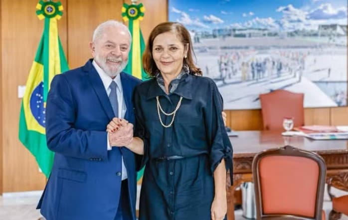 Após convite, governo Lula decide enviar embaixadora para posse de Maduro