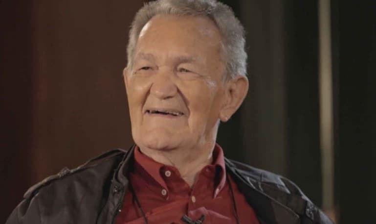 Morre Léo Batista, jornalista esportivo da Globo, aos 92 anos