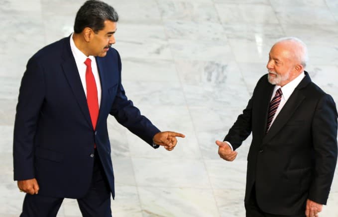 Lula faz ligação secreta a Maduro e demonstra temor de ação dos EUA no Caribe