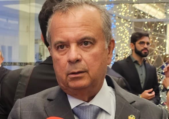 Autoridades prestigiam posse de Paulinho Freire em Natal