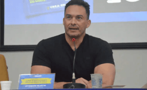Styvenson pressiona prefeito de Mossoró: ‘Três meses com R$ 11 milhões parados é crime contra a saúde’