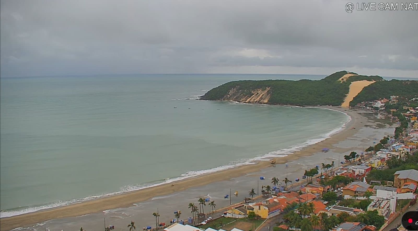 Primeiras chuvas alagam engorda de Ponta Negra, mesmo problema aconteceu no Ceará e Santa Catarina