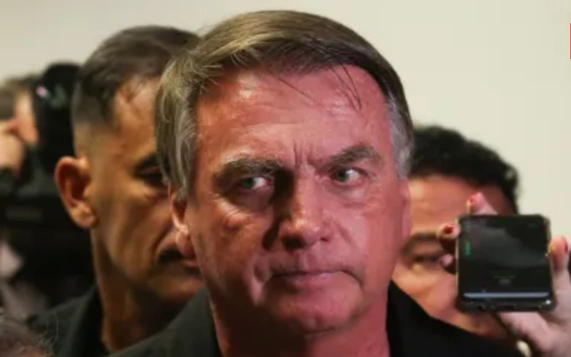 Bolsonaro sobre denúncia: “o mundo está atento ao que se passa no Brasil”